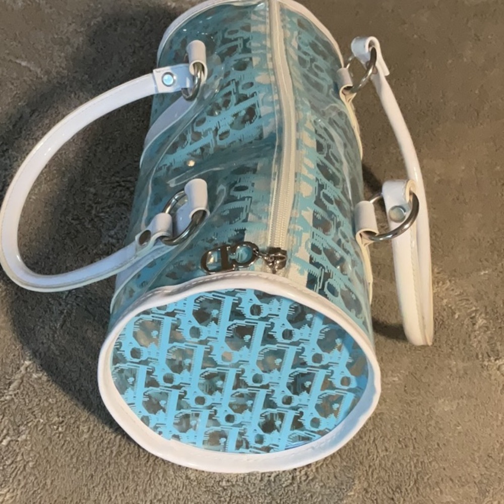 Trendy Clear Blue White Cosmetic Stadium Bag with Vintage Charm - Picture 9 of 9